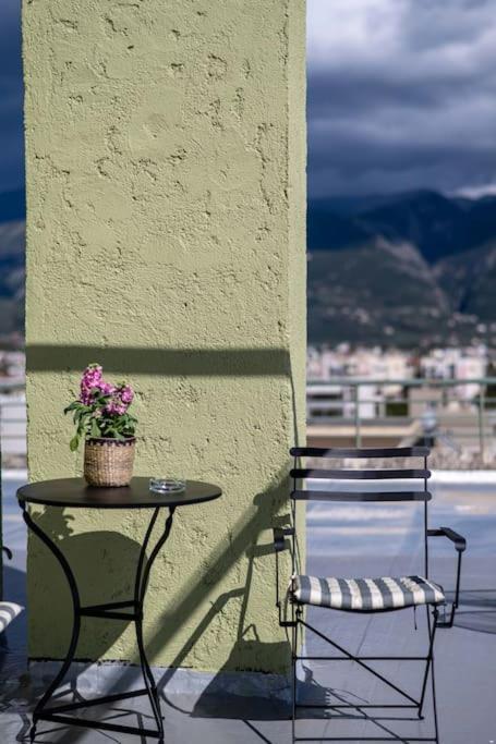 Skyhigh Haven Apartment Kalamata Exterior photo