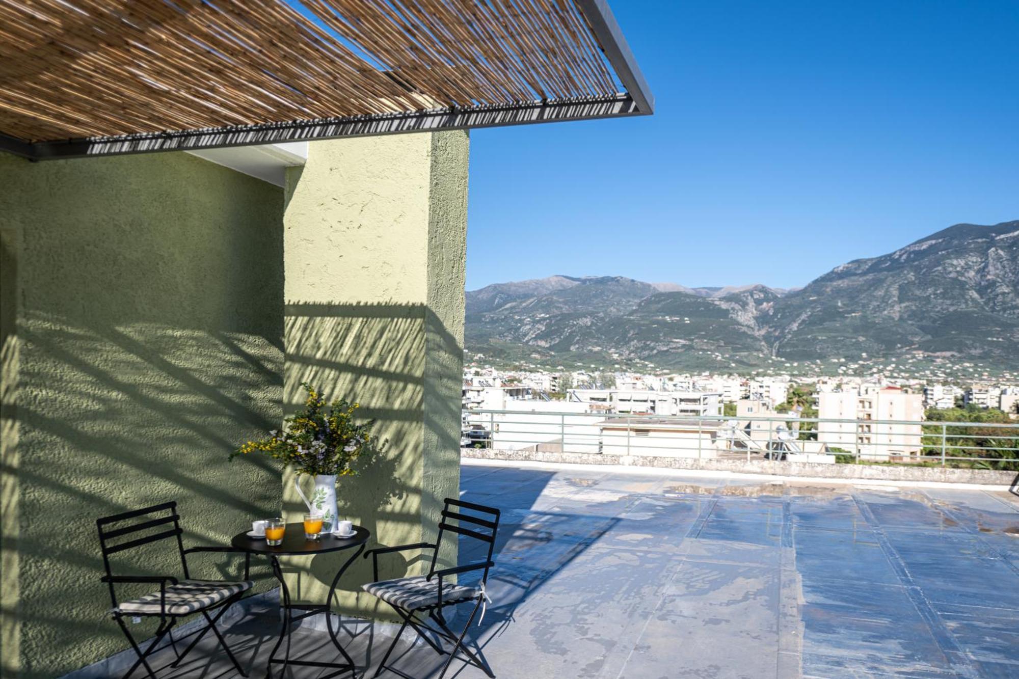 Skyhigh Haven Apartment Kalamata Exterior photo